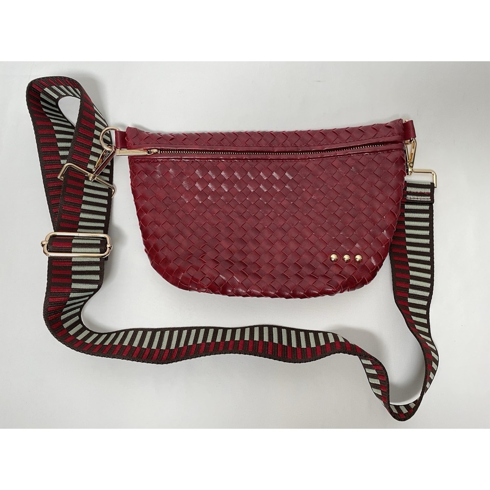 Pretty Simple Westlyn Woven Crossbody Bum Bag Purse Sangria Red NWOT - Picture 9 of 9